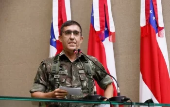 General Estevam Theophilo apoiou golpe de Bolsonaro, revela Cid