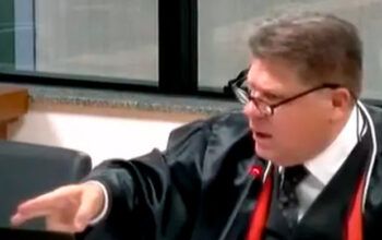 Juiz da Justiça do Paraná diz que bolsonarista que assassinou líder do PT em 2022 foi “vítima”