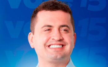 Prefeito eleito esconde de Duque de Caxias celulares no freezer durante operação da PF