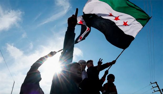 Rebeldes sírios dizem que tomaram Deir Ezzor das forças curdas apoiada pelos EUA