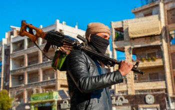 Rebeldes tomaram cerca de 50 regiões por dia em ofensiva na Síria