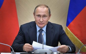 Rússia pede que cidadãos não viajem aos EUA e diz que eles podem ser “caçados”