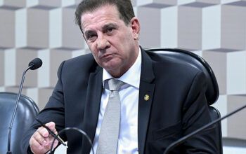 Senador contra refrigerantes no “imposto do pecado” é dono de fábrica