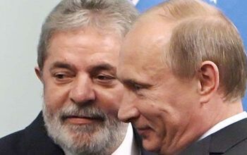 Após críticas de Zelensky, Lula fala com Putin sobre paz na Ucrânia