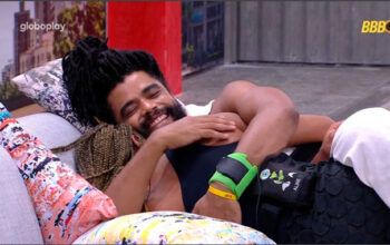 BBB25: Aline e Diogo se abraçam durante a madrugada