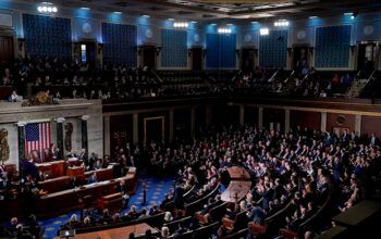 Congresso dos Estados Unidos certifica  vitória eleitoral de Donald Trump nas eleições de novembro do ano passado