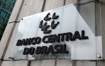 Copom  eleva Selic para 13,25% ao ano