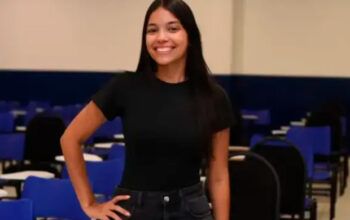 Das 12 notas mil no Enem 2024, 8 foram conquistadas por mulheres