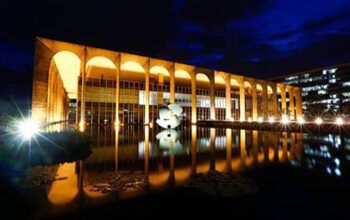 Itamaraty condena os recentes episódios de prisões, ameaças e perseguições a opositores políticos promovidos pelo regime do presidente da Venezuela, Nicólas Maduro