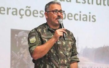 Defesa de coronel denunciado pela PGR diz que mensagens golpistas do  eram “bravatas”