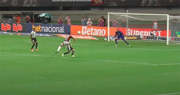 Flamengo bate Botafogo e conquista Supercopa com show de Bruno Henrique