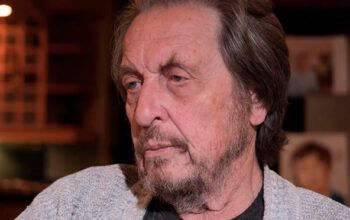 Pai de Elon Musk diz que Michelle é uma mulher trans e Obama, gay - VÍDEO