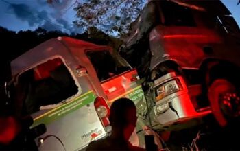 Acidente entre van e carreta deixa 11 mortos na Chapada Diamantina, na Bahia