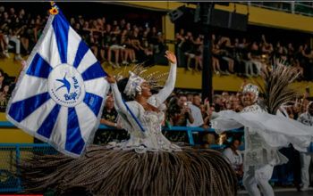 Beija-Flor é campeã do Carnaval do Rio na despedida de Neguinho da Beija-Flor