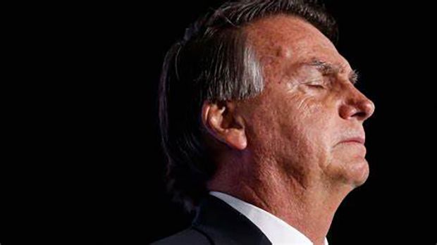 Bolsonaro pede a STF juiz de garantias, motivo de briga dele com Moro