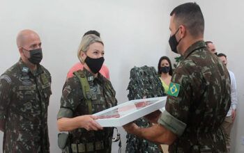 Coronel cotada para 1ª mulher general do Brasil é casada com kid preto preso pelo 8/1