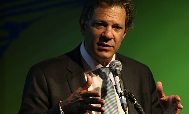 Haddad diz que “Supersafra” e desvalorização do dólar vão derrubar os preços dos alimentos