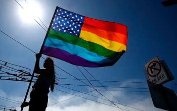 Juíza bloqueia ordem de Trump que proíbe pessoas transgênero nas Forças Armadas