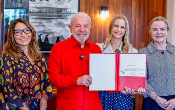 Lula indica Verônica Abdalla Sterman para o STM no Dia Internacional da Mulher