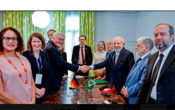 Lula vai ao Uruguai para a posse de Yamandú Orsi e debate democracia com presidente da Alemanha