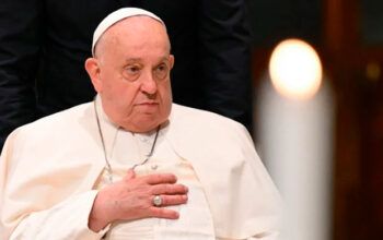 Papa Francisco apresenta ‘boa resposta’ a tratamento, diz Vaticano