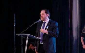 Plínio Valério revelou desejo de enforcar Marina Silva, diz que a BR-319 sai nem que seja na porrada e recebe o troco: "psicopata"