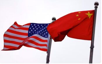 China diz que EUA faz jogo de números após Casa Branca falar em taxa de 245%