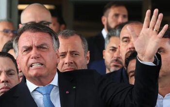 Jornal Le Monde diz que o Brasil é “fábrica da democracia” por resistir a golpe de Bolsonaro