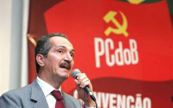 Aldo Rebelo, que saiu do Partido Comunista, hoje é testemunha de defesa de bolsonaristas