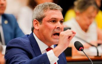 Deputados do PT apresentam moção de repúdio contra ameaças dos EUA a Moraes