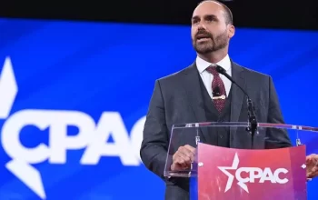 Governo Trump desmente Eduardo Bolsonaro sobre enviado dos EUA ao Brasil