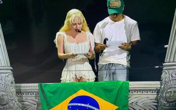 Lady Gaga faz discurso emocionado em show em Copacabana: "Vocês esperaram por mim.  Amo vocês para sempre"