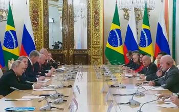 Lula detona Trump e defende “estreitar” relações com a Rússia em reunião com Putin