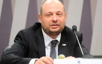 Lula nomeia procurador federal como novo presidente do INSS