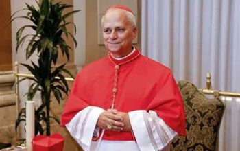 Papa Leão XIV discute cessar-fogo com Zelensky em 1ª ligação a líder estrangeiro