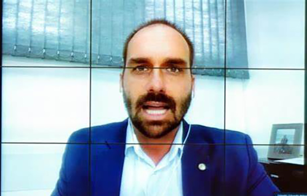 PGR pede ao STF abertura de inquérito contra Eduardo Bolsonaro