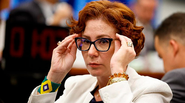 STF tem 4 votos para condenar Zambelli à prisão e perda do mandato