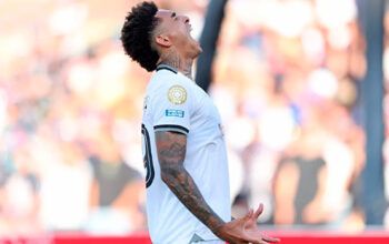 “Caiu do pedestal”: jornais franceses comentam vitória do Botafogo sobre PSG