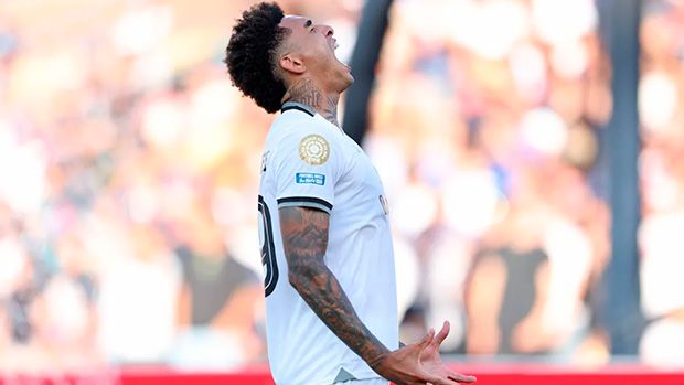 “Caiu do pedestal”: jornais franceses comentam vitória do Botafogo sobre PSG