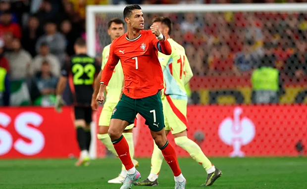 Cristiano Ronaldo marca e Portugal é campeão contra Espanha nos pênaltis