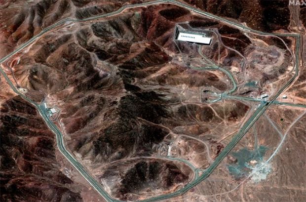 Irã confirma ataque dos EUA a três instalações nucleares