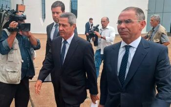 Mauro Cid ficou de cabeça baixa ao ser chamado de mentiroso, diz advogado de Braga Netto