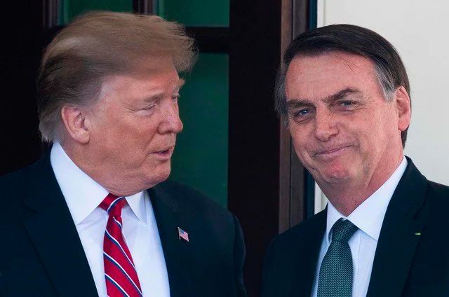 Bolsonaro se declara para Trump: “Sou apaixonado por ele”