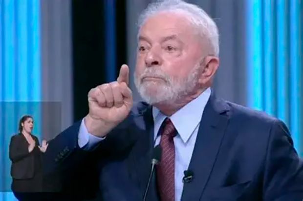 "Brasil não aceitará ser tutelado por ninguém", diz Lula em respostas às ameaças de Trump