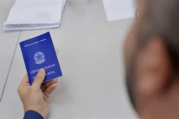 Desemprego cai a 5,8% no 2º trimestre, menor nível da série histórica