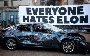 Elon Musk perde R$ 70 bilhões após criação do ‘Partido da América’