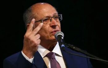 Geraldo Alckmin diz que Governo vai trabalhar para reverter taxação dos EUA