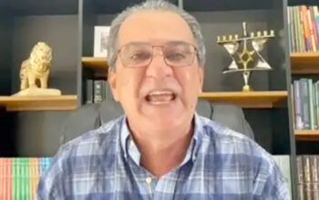 Malafaia reage com fúria no cinema a documentário sobre evangélicos