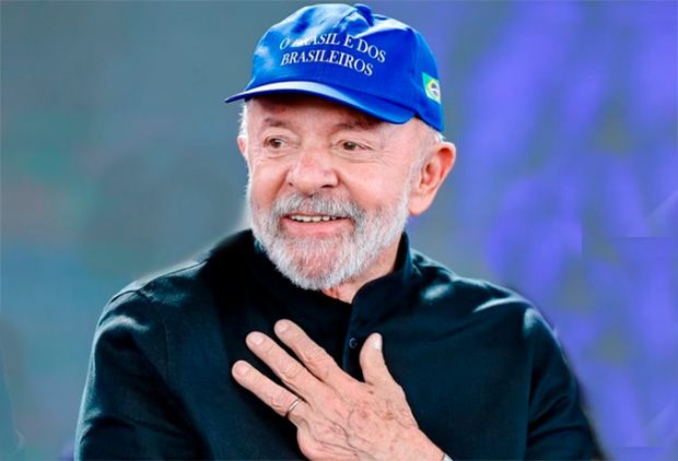 Na contramão do mundo, democracia avança no Brasil com Lula, aponta estudo global