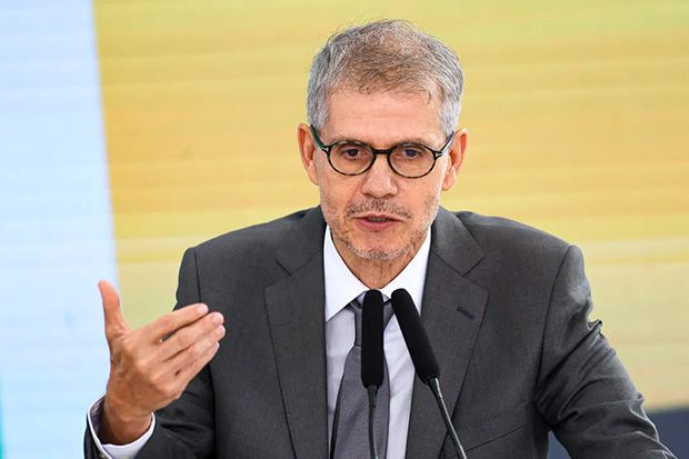 “Não é rico contra pobre, é justiça”, diz Sidônio ao defender taxação de bilionários